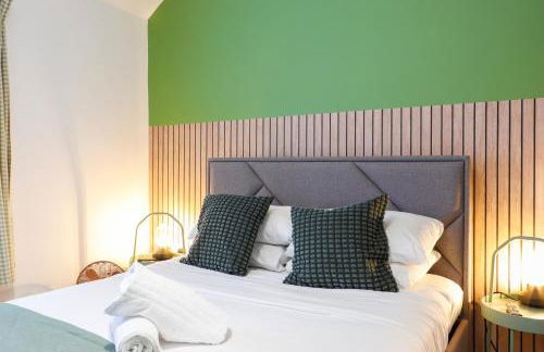 Leah Suite - Chique 2BR Apartment with Pool Table, Parking & WIFI - Foto 8