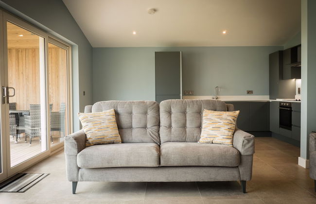 Executive Lakeside Lodge at Mullans Bay - Photo 7