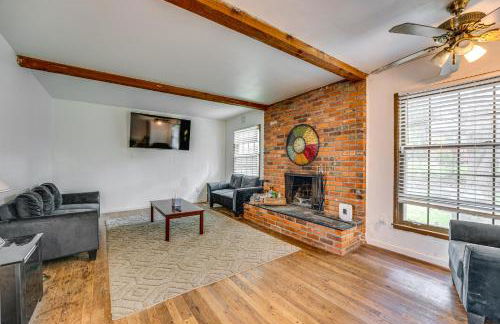 Spacious Southfield Home with Patio and Yard! - Foto 9