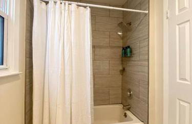 Live in NYC -20 Mins to Rockefeller, MoMA & World - Foto 31