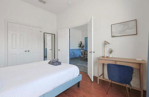 The Blue Holly - Bright & Spacious with a Pool - Foto 25