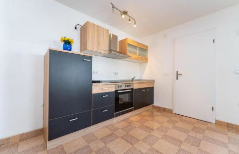 Cozy Home In Polaca With Wifi - Foto 9