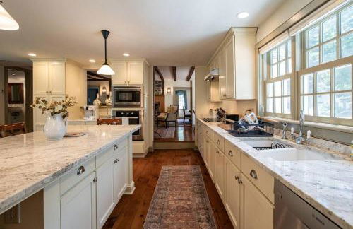 Historic Coastal Home • Marsh Views • Pet-Friendly - Foto 20