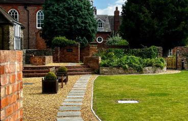 Flower Cottage by Ludlow Castle with Onsite Parking - Photo 28