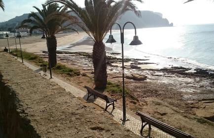 Beach front/waterside apartment - Foto 12