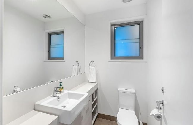 Gorgeous 5 Bedroom - Golf Course Views - Photo 16