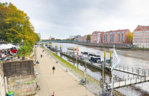 ImmoStay- Neustadt Apartments, TV & WiFi - Foto 41