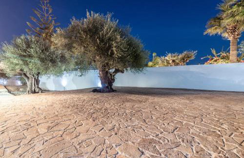 Nopi Exclusive Villa, A Sunlit Retreat by MindYourVilla - Foto 54