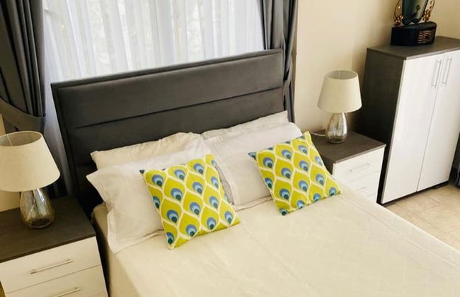 2-bed Bungalow, Sleeps 4 With Private Pool - Foto 3