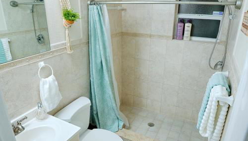 Tiki Hut Pool 4 BR Coastal Cottage Dream Vacation - Foto 5