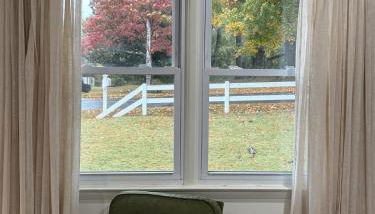 Modern 3 bedroom home downtown Forest city outstanding backyard, pet friendly - Foto 5