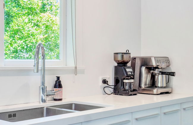 Bright Airy & Spacious 3 BR Home - Foto 18