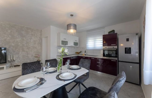 Nick - Jacuzzi & Seaview - A1 - Photo 10