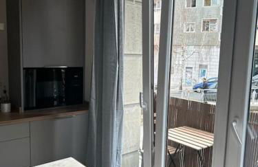 Piso Deluxe con Balcón Cerca del Casco Viejo - Foto 4