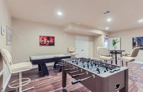 Denver Retreat Home with Stunning Lake, Mountain Views and Luxury Amenities - Foto 25