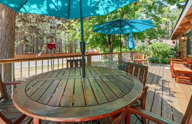 Catalina Retreat -Cozy mountain home in a tree filled neighborhood, plenty of games and a hot tub! - Foto 51