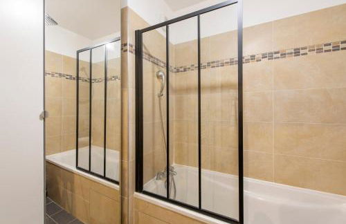 Stunning 3Bedroom Apartment with Garden in Prestigious Area I Eiffel Tower Within 15 Minutes' Drive - Foto 49