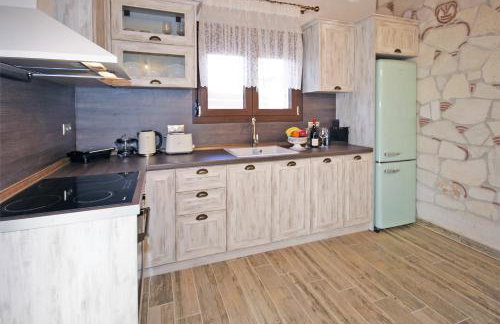 Patiria House - Photo 3