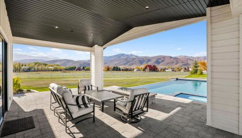 Studio Pool House by Xquisite Rentals - Photo 3