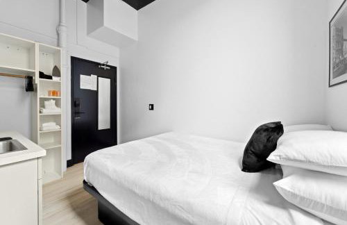 The Neon Elm Hotel - Foto 2