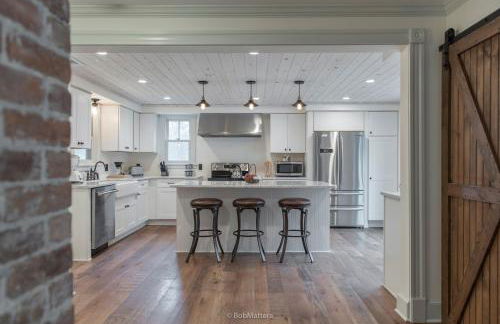 Restored 1881 Farm House - Foto 16