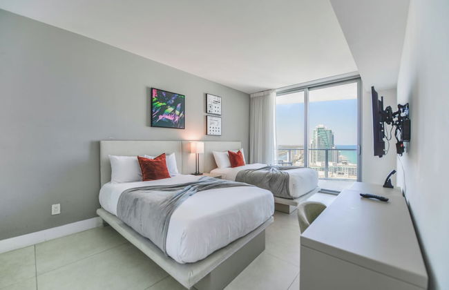 Luxury Beachfront Condos in Hollywood - Foto 17