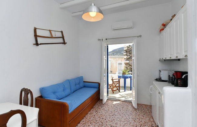 Kastro Traditional House - Photo 8