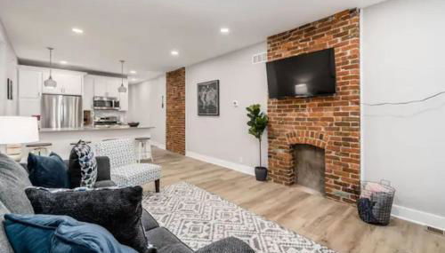 2 homes side by side downtown with fenced yard and hot tub - Foto 2