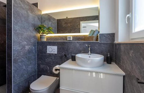 4 Bedroom Cozy Home In Marcana - Foto 37