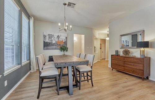 Woodlands Grand 3BR Cozy House - Photo 6