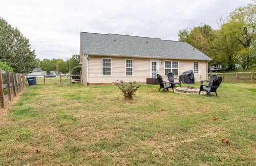 Family & Couples King Suite Home Near Lake Norman State Park & 30 mins from Charlotte - Foto 19