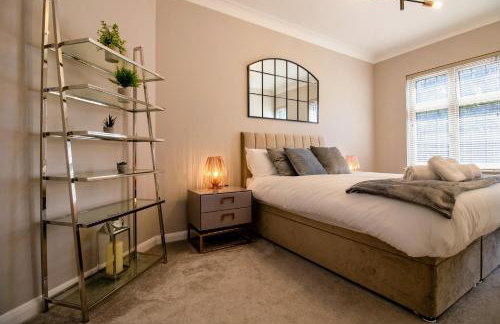 Luxury 3 Bed Apartment, Train Station - Foto 24