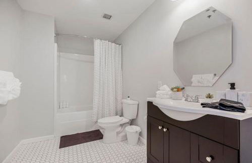 Comfy 1BR-Parking, Rooftop, Near Arrowhd & TMobile - Foto 55