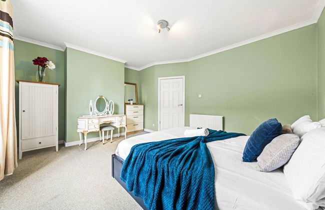 Warm Cosy Family Home With Free Parking - Foto 3