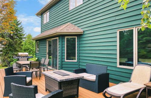 Charming Sister Bay Home Backyard Oasis & HotTub - Foto 49