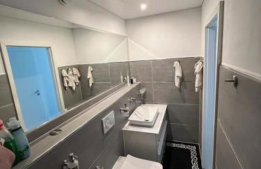 Möblierte Wohnung mit Panoramablick auf Köln - Foto 9