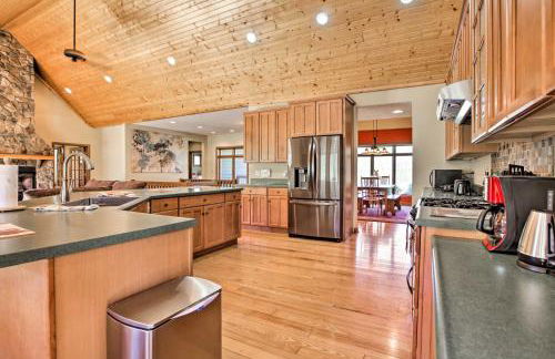 House with Deck, Fire Pit - 15 Mins to Snowshoe! - Foto 6