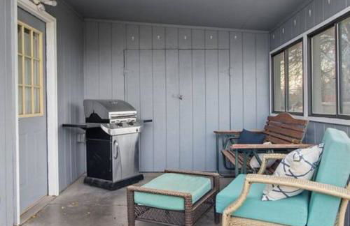 Pet Friendly Large Fenced Backyard Covered Patio - Foto 24