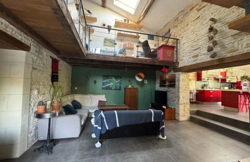 Marais Inn, maison typique avec piscine et jardin arboré, 10 kms Niort - Foto 9