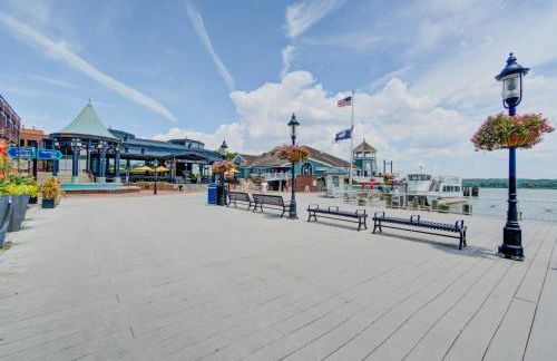 HEART of OLD TOWN Historic 2 BR Walk to KING ST - Foto 50