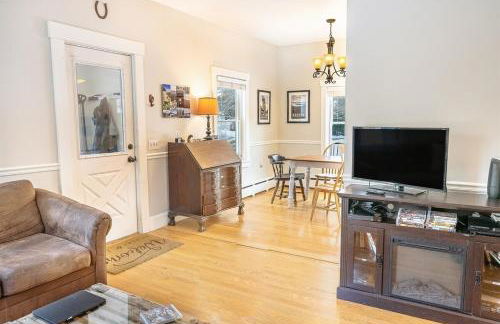 Updated 1900s Home with Fire Pit - Pet Friendly - Foto 12