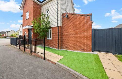 Radiant Retreat Ideal for LegoLand, Windsor, & LHR - Foto 33