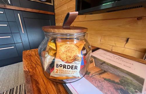 Rubys Retreat Stylish Log Cabin-Hidden Garden - Photo 10