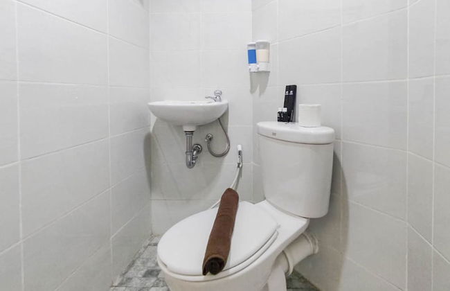 Minimalist And Homey Studio At Amartha View Apartment - Foto 10