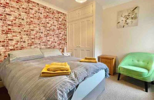 Captain's Quarters - Heart of Cowes - sleeps 11 - Foto 12