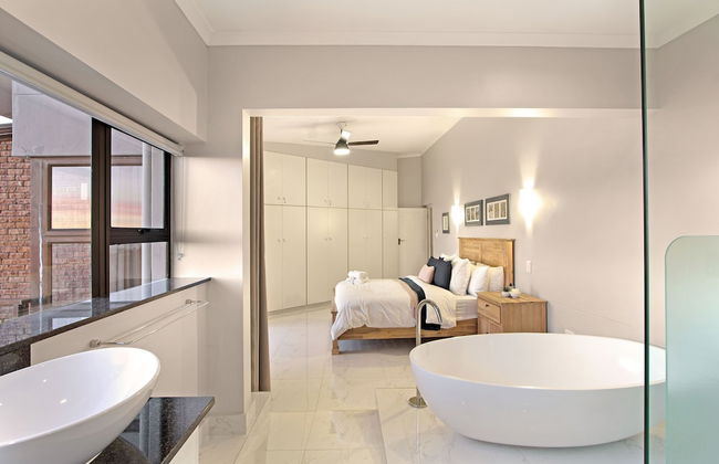 Zaria Sun Penthouse - Photo 16