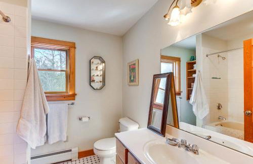 Chic Addison Home with Fire Pit on 8 Private Acres! - Photo 16