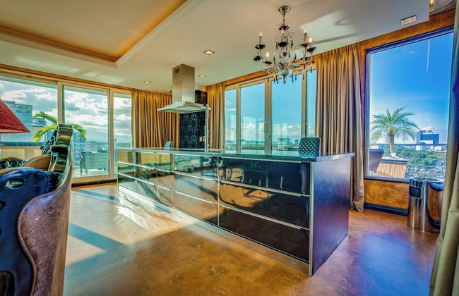 Fields Plaza Condo - Foto 13