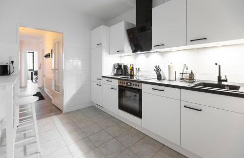 Bheaven I Golden Wave Premium Apartment - Photo 38