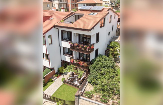 Villa Varosh - Photo 2